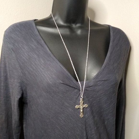 Crucifix Pendant Necklace 27 1/2 Inches - Picture 14 of 14